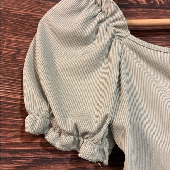 SHEIN Puff Sleeve Crop Top - Light Gray - Picture 3 of 12